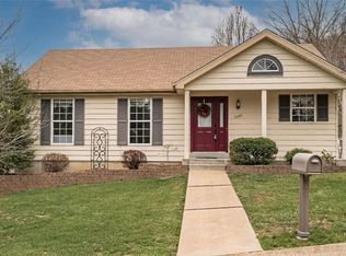 1486 Brookside Dr, High Ridge, MO 63049