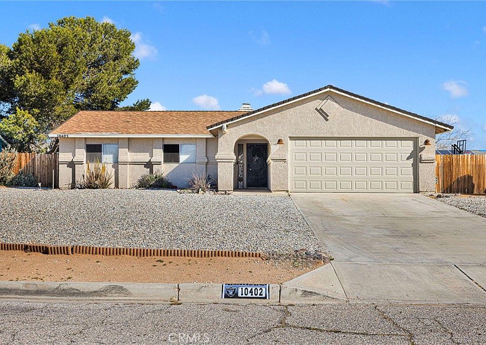 1st image of 10402 Cimmeron Trail Dr