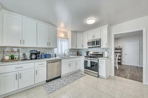 1705 Laguna St Photo 1