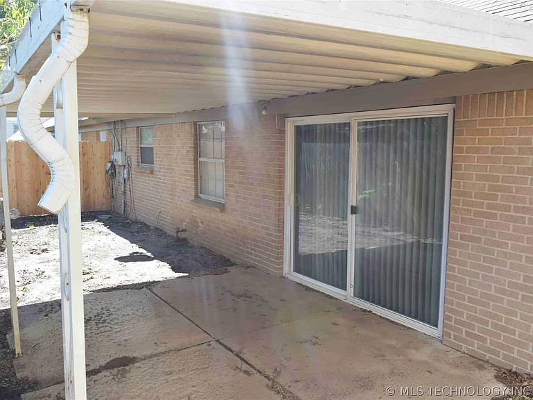 4711 S Fulton Pl — Photo 14