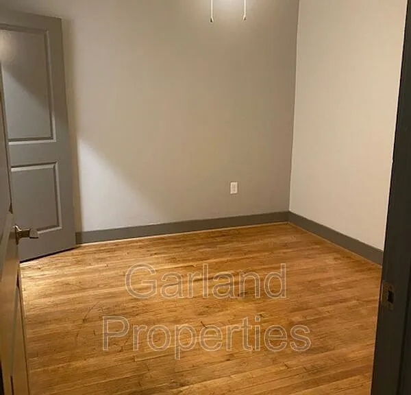 821 Salem Ave SW #4 — Photo 4