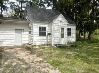 717 Maplehill Ave, Lansing, MI 48910