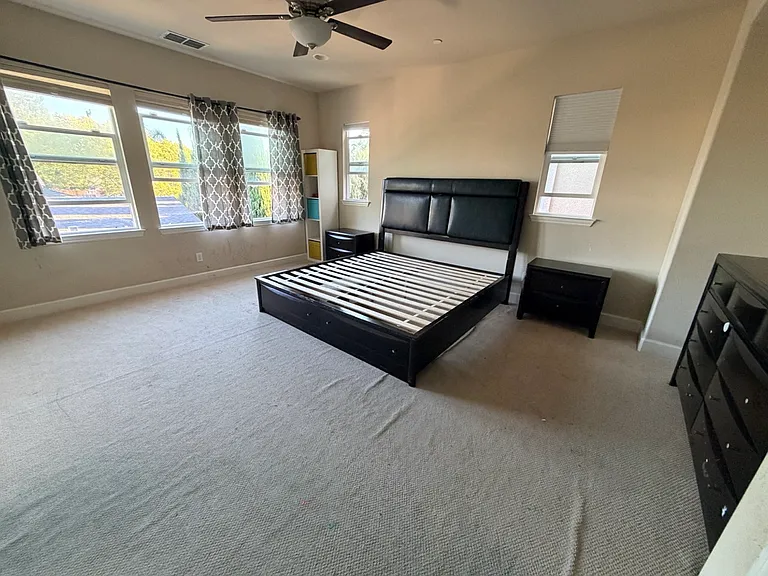 1885 Worthington Cir — Photo 4