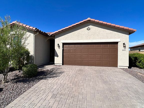 4th image of 1029 S 175th Dr