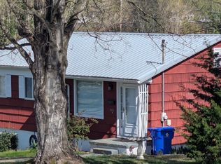 906 Cumberland St, Harriman, TN 37748