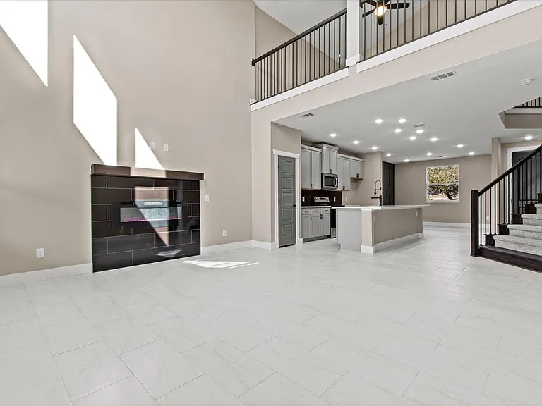 17503 Panorama Dr — Photo 8