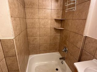 7852 80th St, Ridgewood, NY 11385