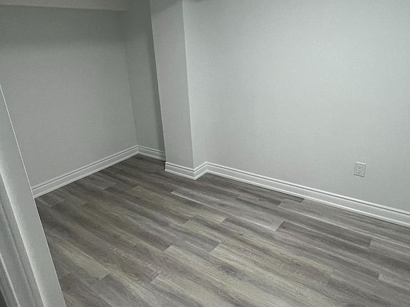 4th image of 1223 Plymouth Dr #Basement