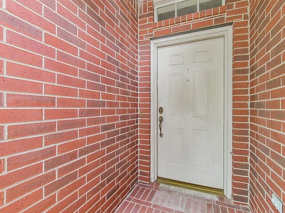 3rd image of 10431 N Fallen Bough Dr