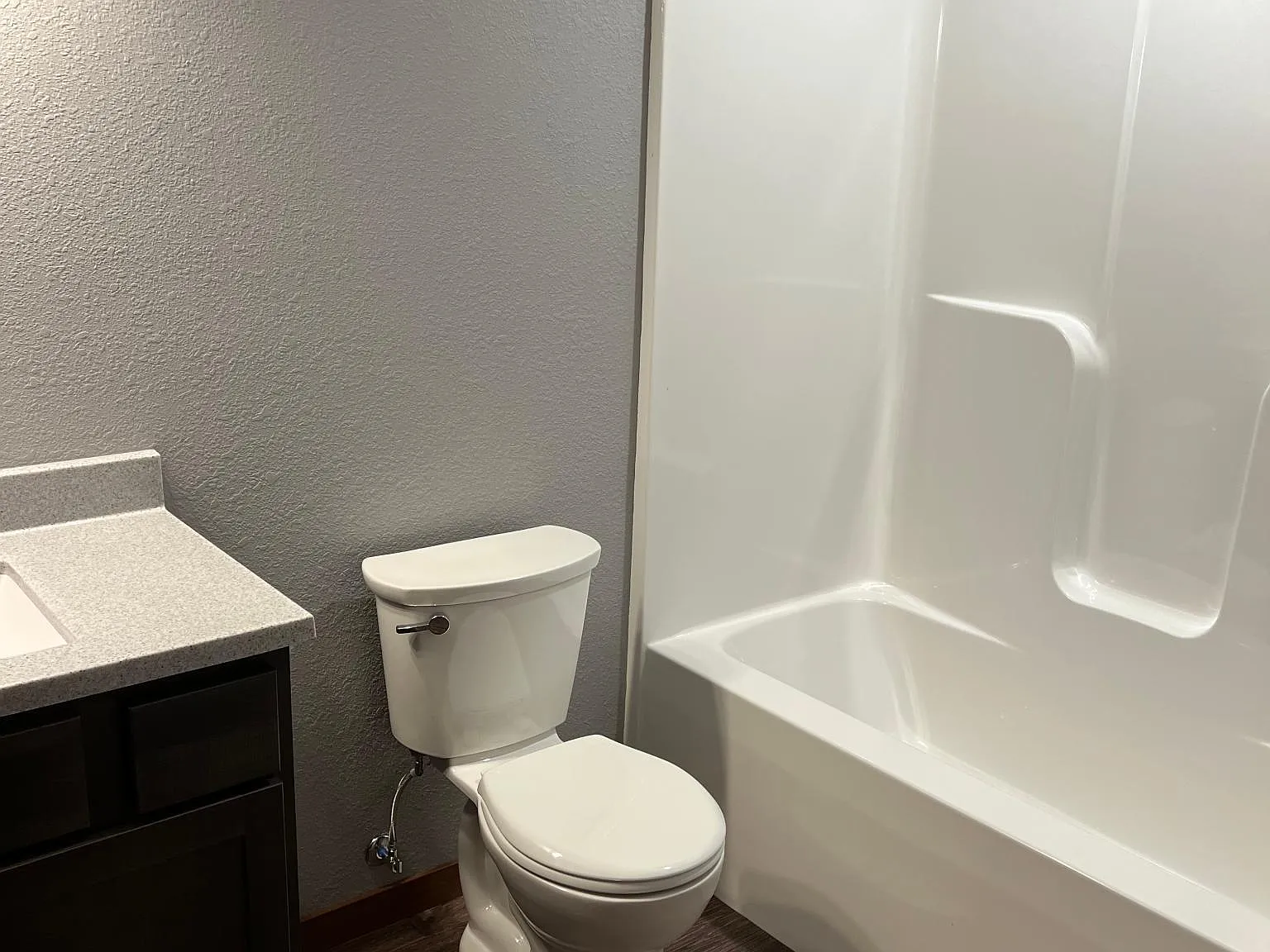 2 bed, 745 sqft, $1,225 — Photo 3