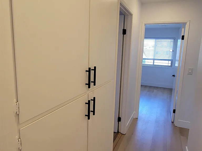 2210 Sierra Ct — Photo 16