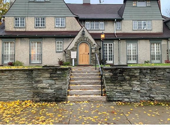 2nd image of 540 Lakeview Ave #4