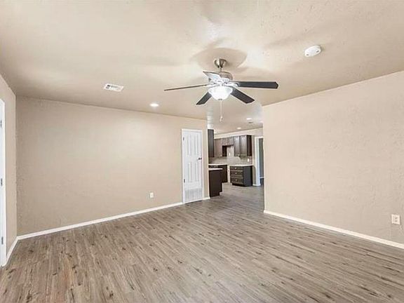 4th image of 508 SW 70th St