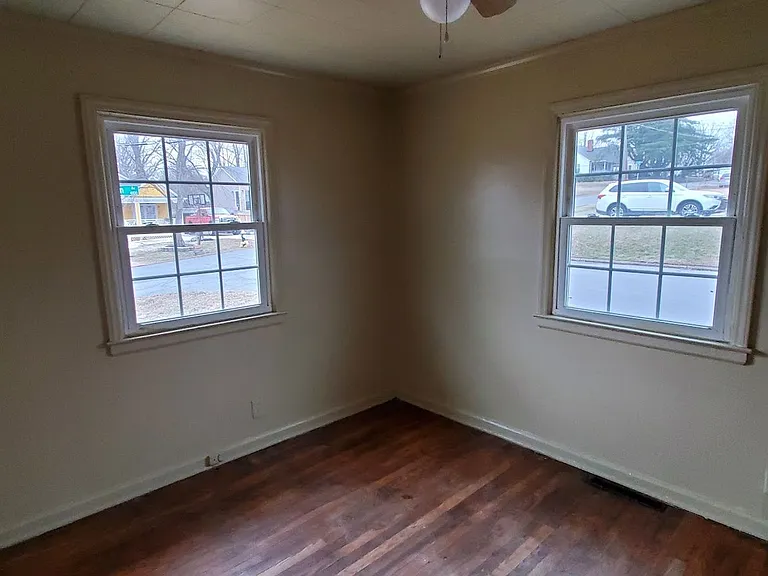 4101 Peterson Ave — Photo 4