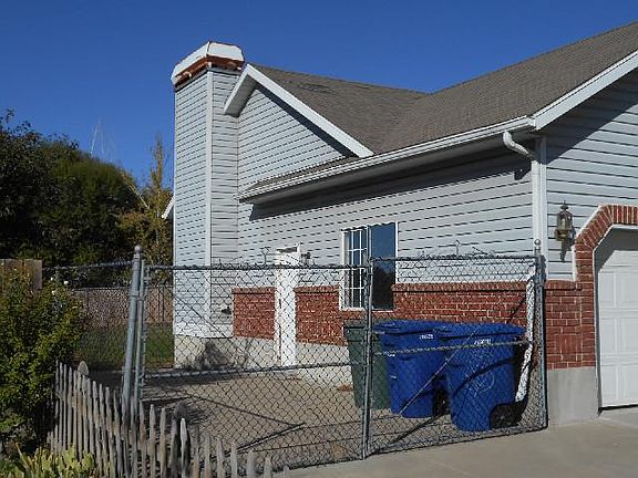 3rd image of 1848 W Sir Charles Dr