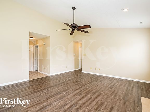 3rd image of 4126 Beechwood Ct