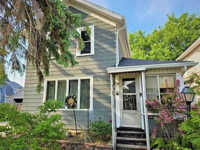 910 SCHOOL AVENUE, Oshkosh, WI, 54901