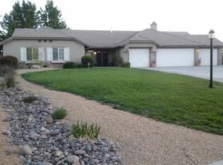 19587 Tuluka Ct, Apple Valley, CA 92308