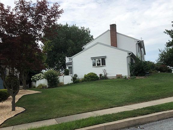 5th image of 326 Daniel St