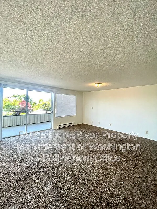 2 bed, 1.0 bath, 1285 sqft, $1,875 — Photo 1