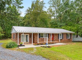 255 Old Darby Town Rd, Dillwyn, VA 23936