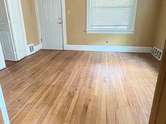 3rd image of 4000 E 143rd St #2