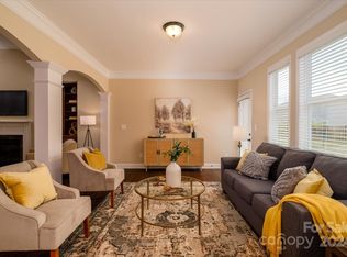 8824 Artesa Mill Ln, Charlotte, NC 28214