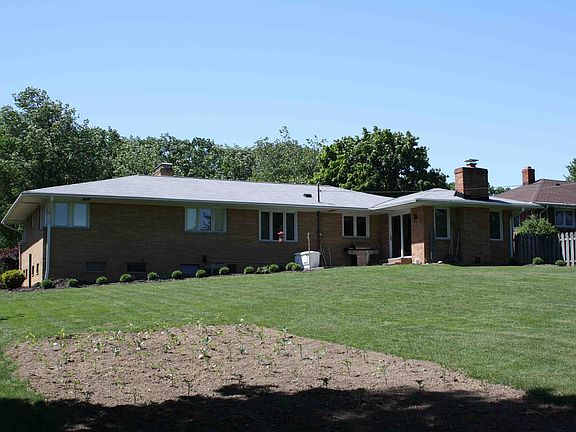 5th image of 1499 E Parkhaven Dr