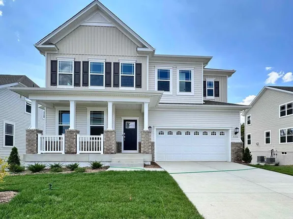 5865 Saint David Dr, White Plains, MD 20695