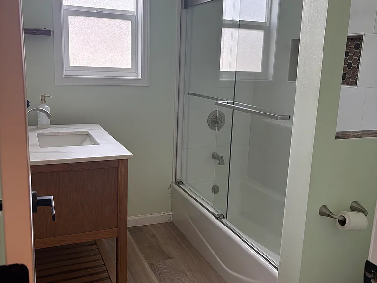 319 Helen Dr — Photo 6