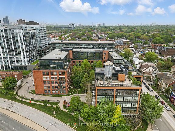 2nd image of 68 Broadview Ave #326