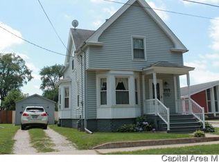 544 W North St, Galesburg, IL 61401