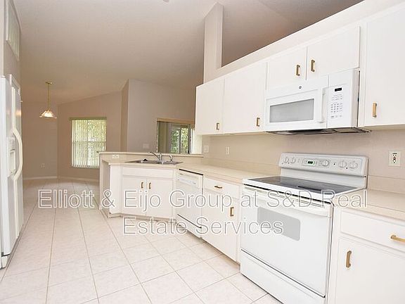 5th image of 6233 Napa Dr