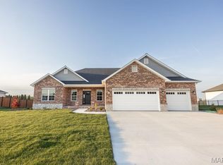 1192 Widgeon Dr, Mascoutah, IL