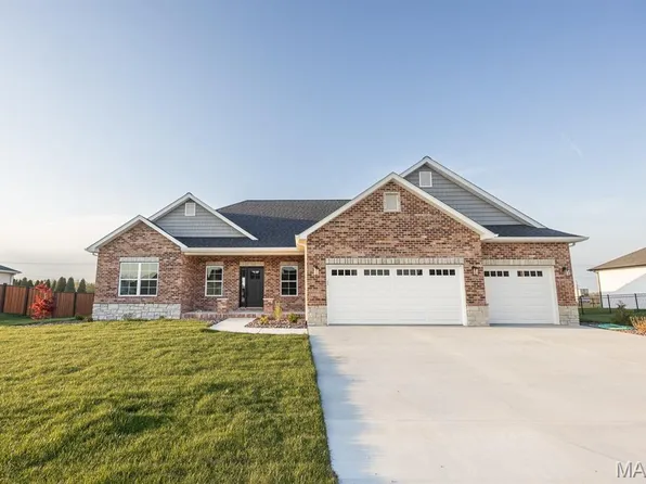 1192 Widgeon Dr, Mascoutah, IL 62258