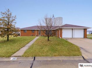305 S Front St, Hallam, NE 68368