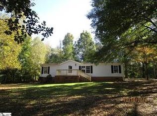 220 Barnyard Rd, Gray Court, SC 29645