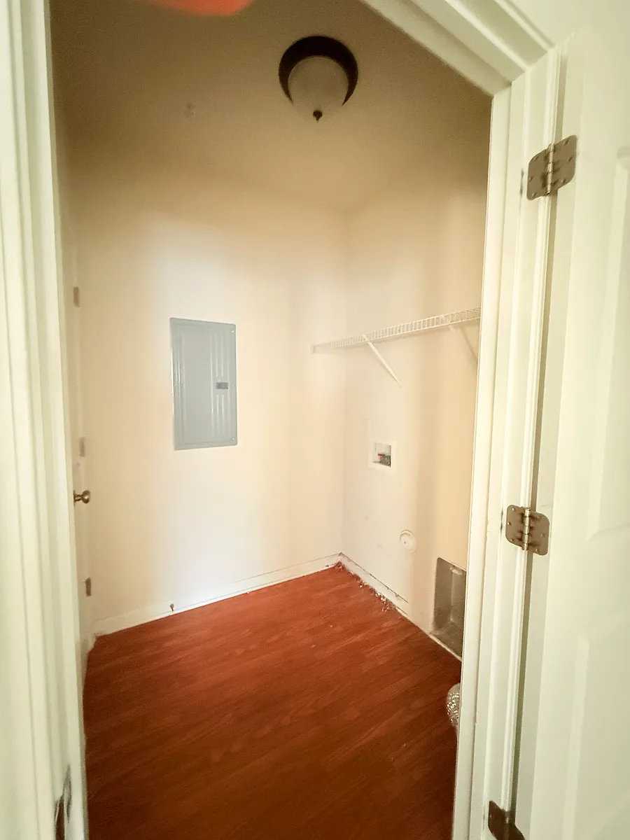 Building Photo - 5425 Forester Dr #2D