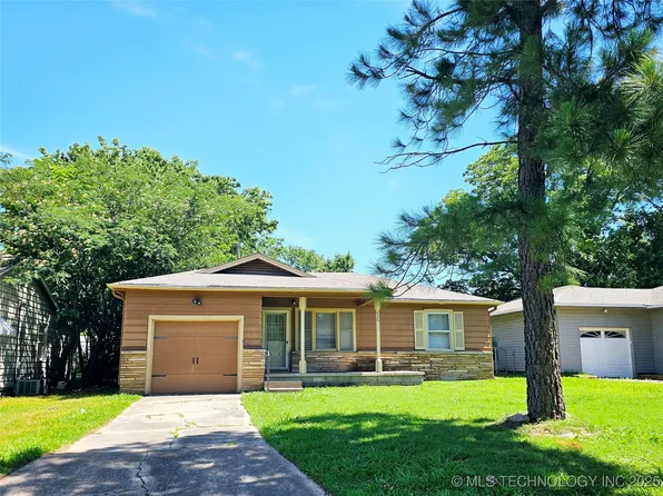 426 E 10th St, Claremore, OK 74017