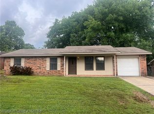 1505 6th Ter, Barling, AR 72923