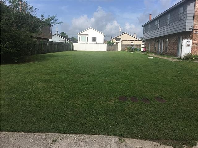 1st image of Destrehan Ave