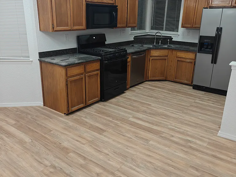Kitchen and breakfast nook