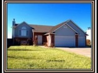 1725 S Prescott Cir, Wichita, KS 67209