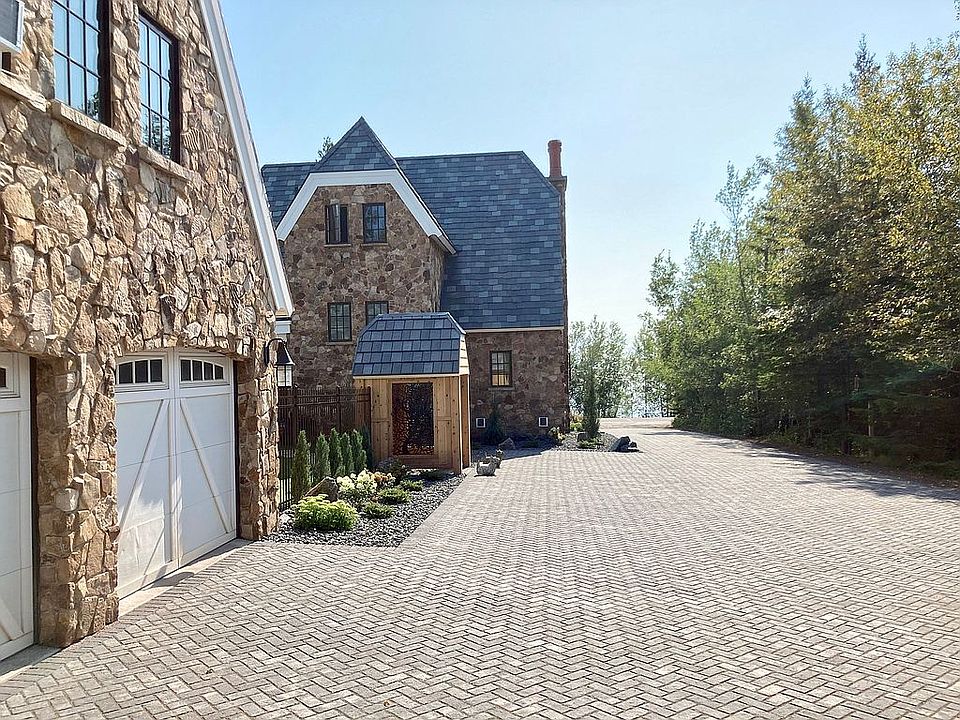 2nd image of 5207 N Shore Dr