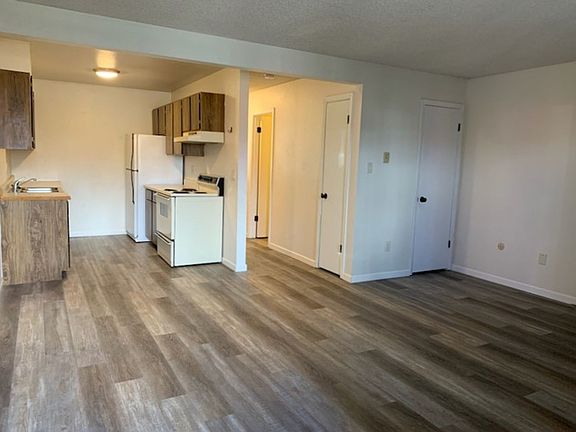 2nd image of 1170 Boulder Dr APT D1