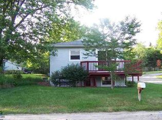 3402 Mahopac Dr, Lake Orion, MI 48360