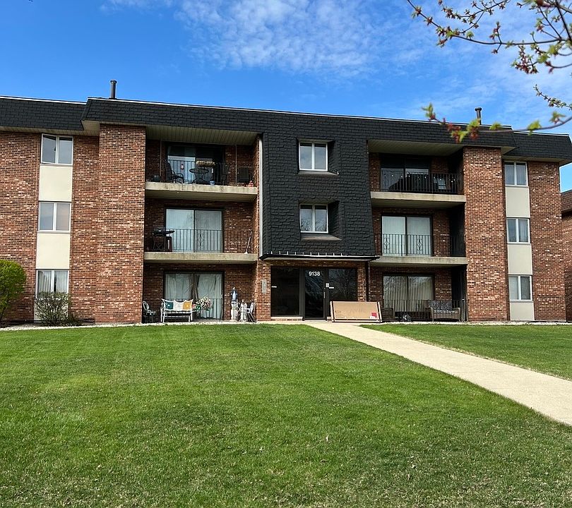 1st image of 9138 W 140th St #204