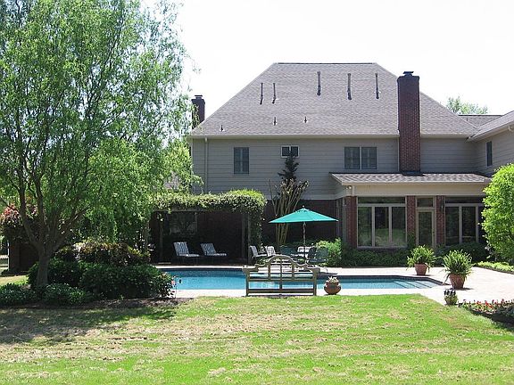 2nd image of 9280 Forest Hill Ln