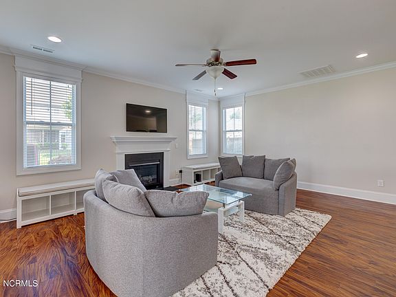 2nd image of 4629 Laver Drive