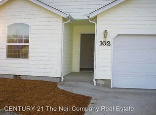 102 Victoria Ct, Roseburg, OR 97471